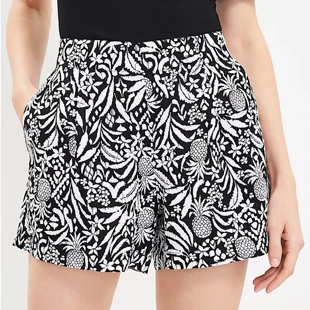 Loft Linen Blend Pineapple Print Shorts